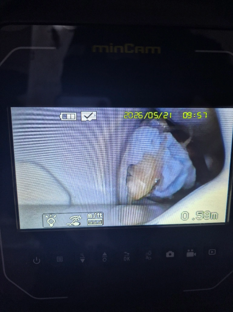 대전 변기뚫는업체 서구 만년동 변기막힘 석션 작업 으로 음식물 제거 사례 사진 2